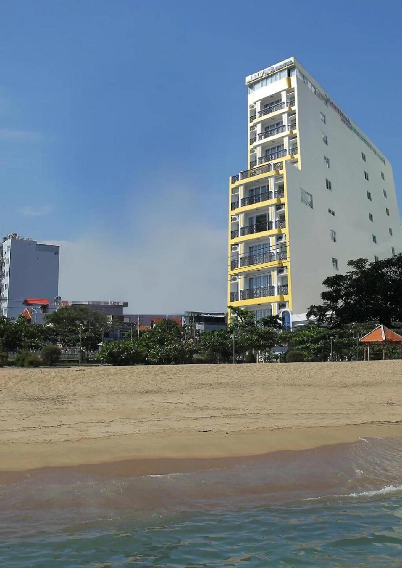Melyna Hotel Nha Trang Beach Exterior foto