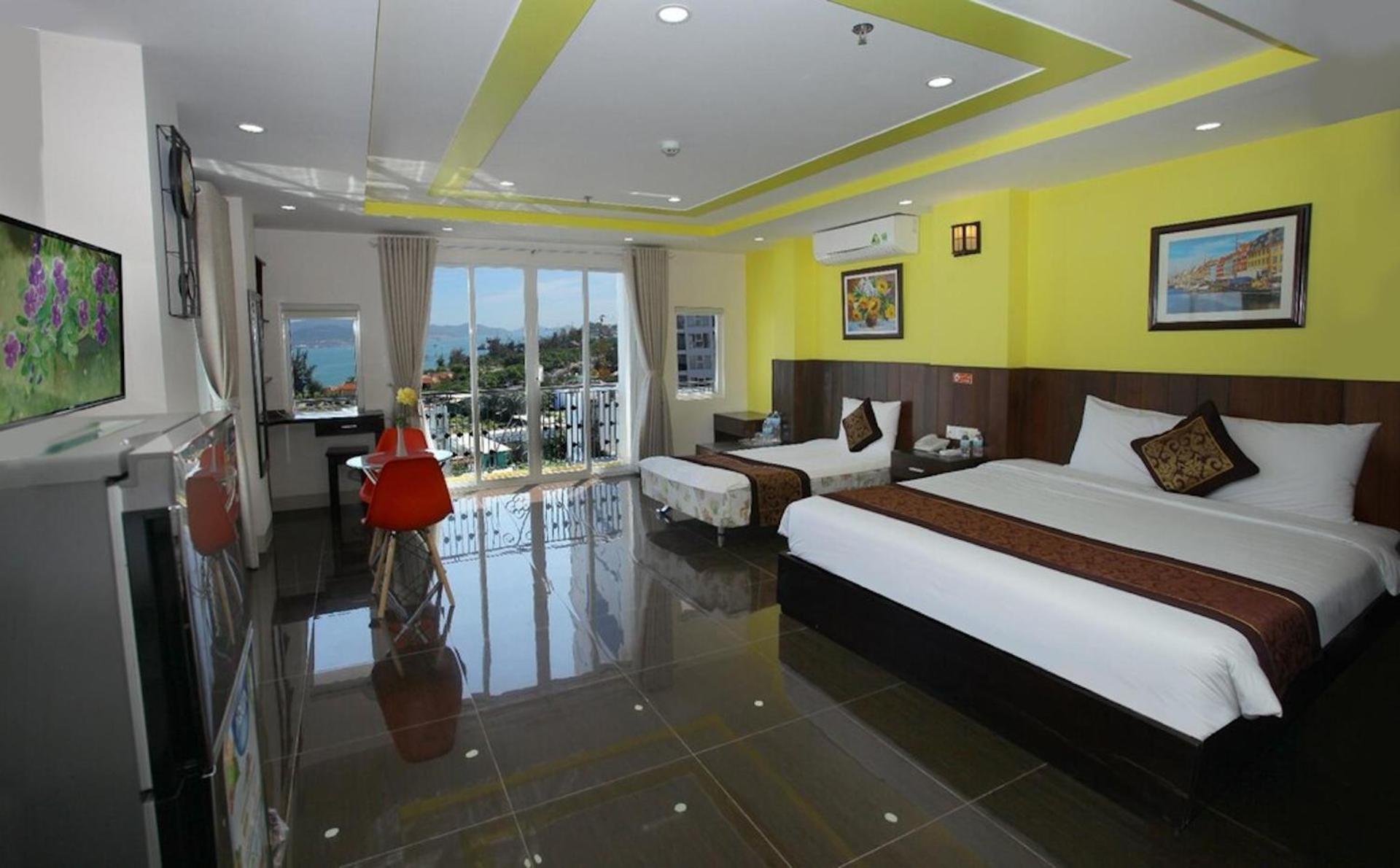 Melyna Hotel Nha Trang Beach Exterior foto