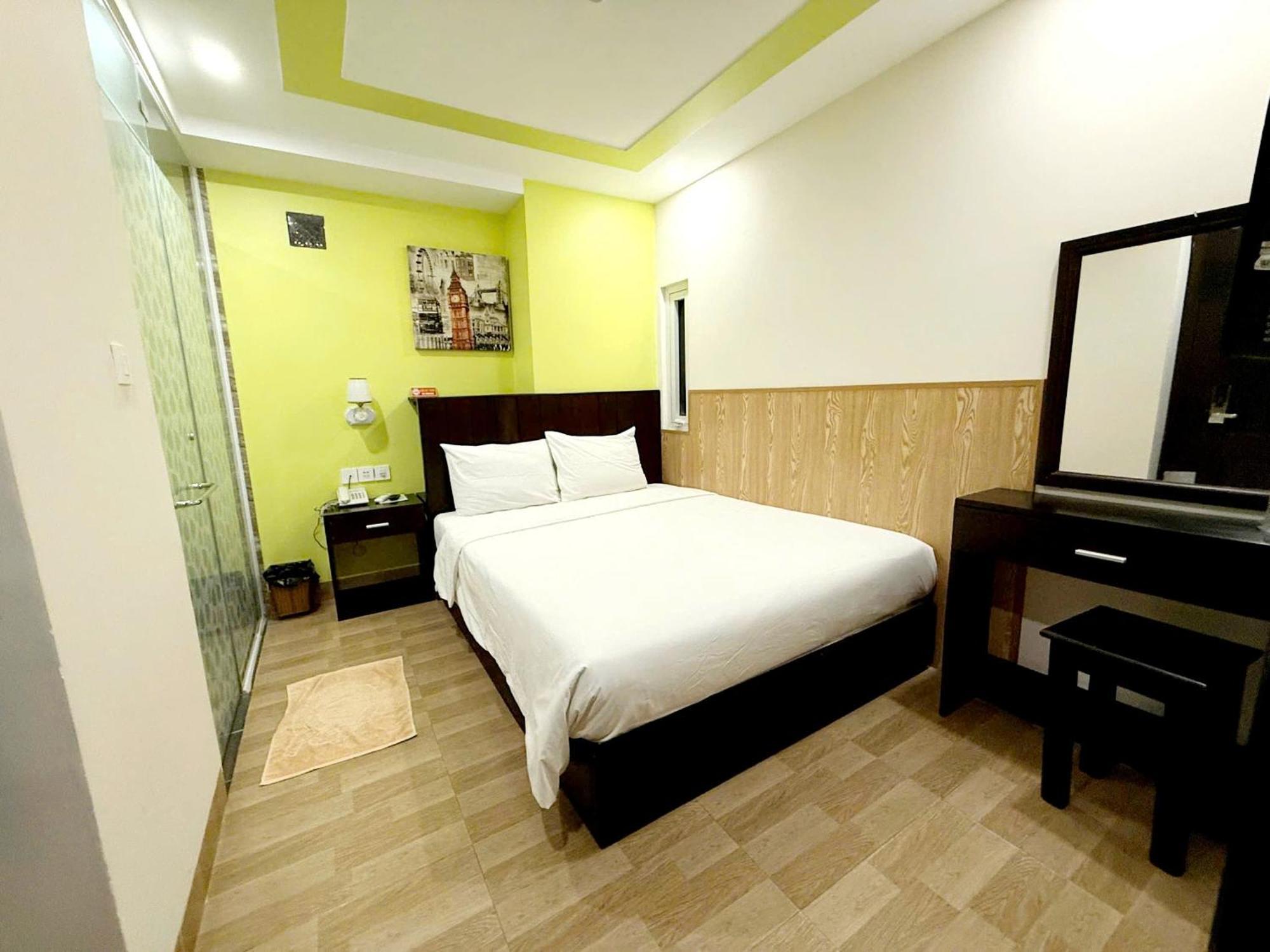 Melyna Hotel Nha Trang Beach Exterior foto